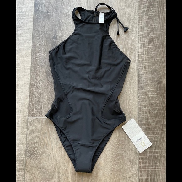 Lululemon Salty Swim Front Racer in Black Size 6 - Picture 4 of 6